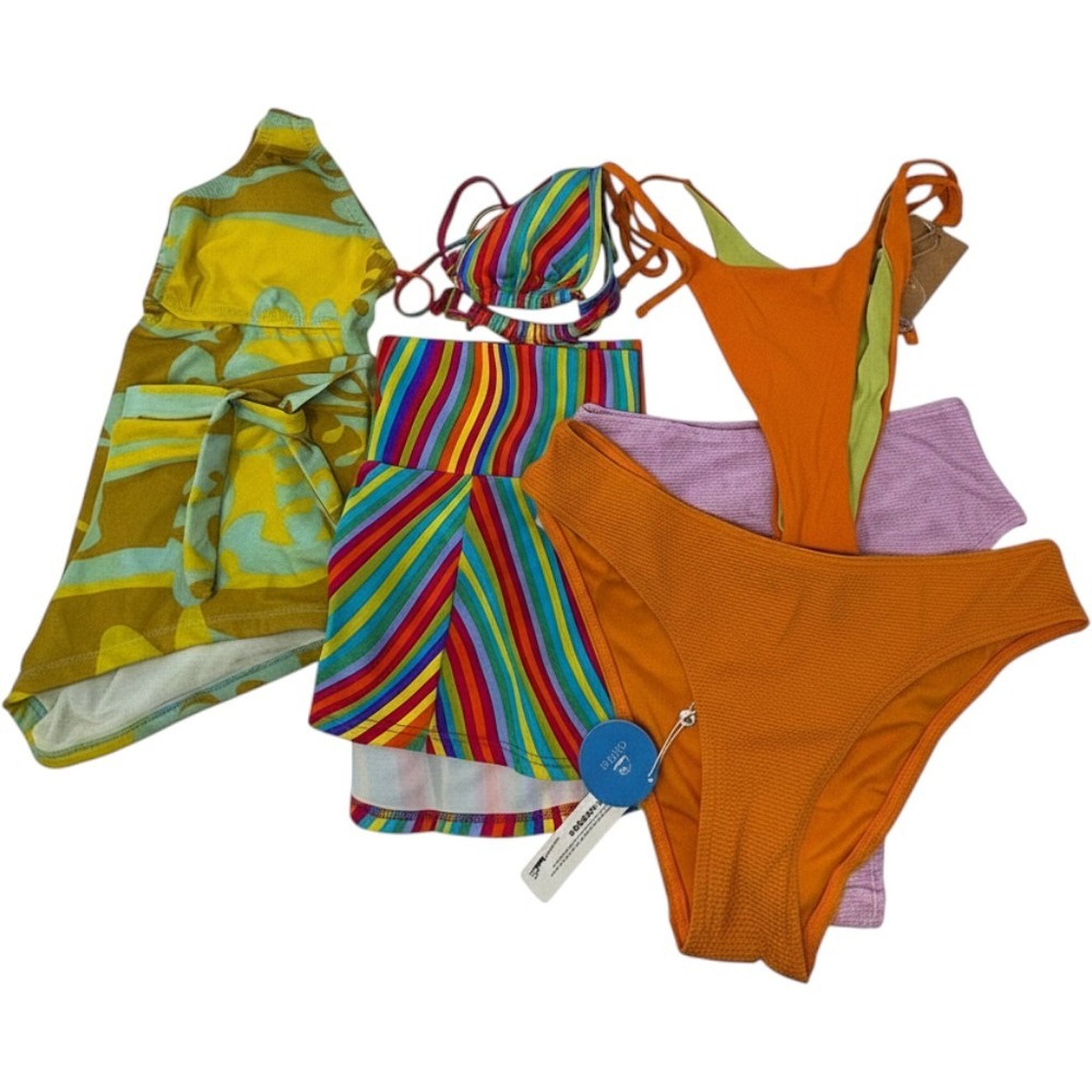 Mixed Swimwear Lot(7)‎ Featuring Bikinis bottoms Shorts and Skirt sets Size Med